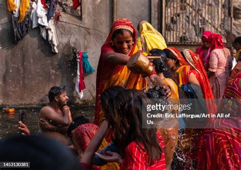 5,862 Indian Bathing Stock Photos and High